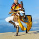 Illustration for article titled emDiablo III/ems Female Monk Comes to Life in this Stunning Cosplay